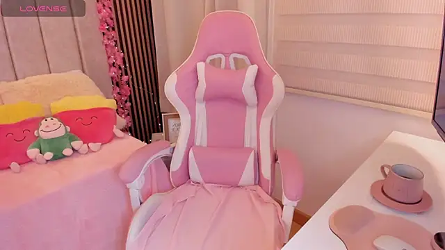 tamy xoo online show from December 17, 6:58 pm