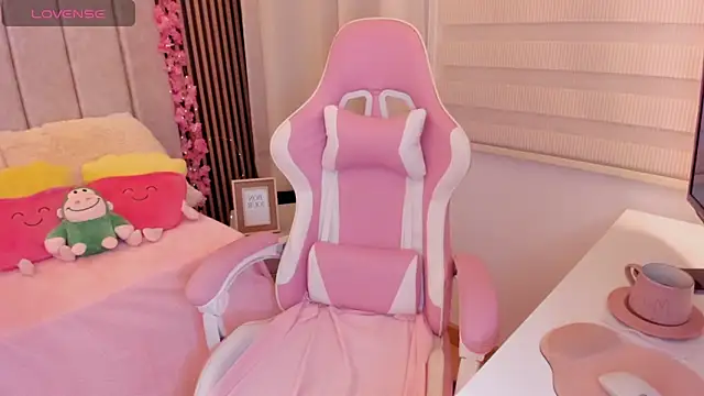 tamy xoo online show from December 18, 5:52 pm