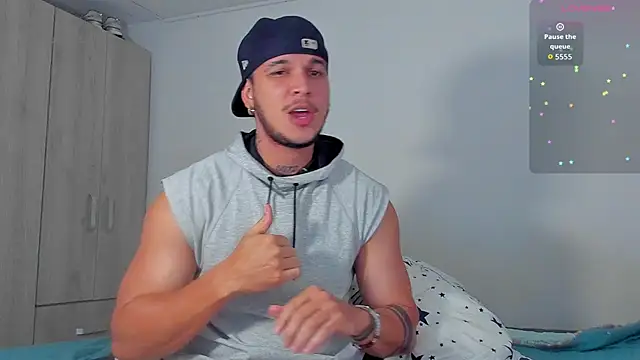 Snapshot of austinoficial chatting on November 30, 7:18 pm austinoficial online show from November 30, 7:18 pm