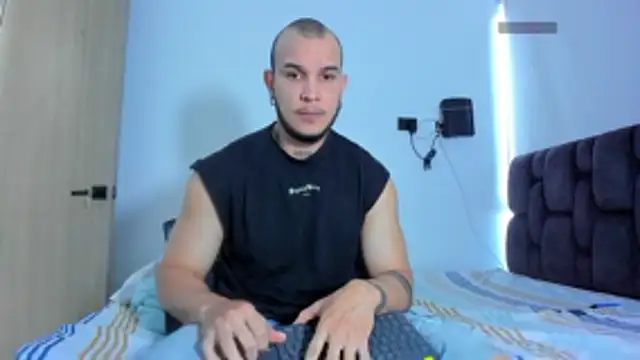 austinoficial online show from March 7, 10:07 pm