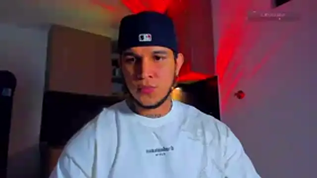 austinoficial online show from April 8, 1:27 am