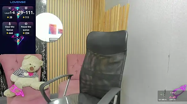 Snapshot of Iam_zaia chatting on February 3, 6:49 pm Iam zaia online show from February 3, 6:49 pm