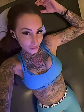 Black sweet Rose online show from January 26, 2:41 pm