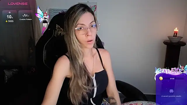 Princezzlove3 online show from April 24, 1:24 pm