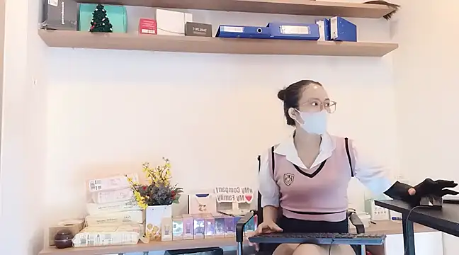 Lush-Office online show from February 9, 1:55 am