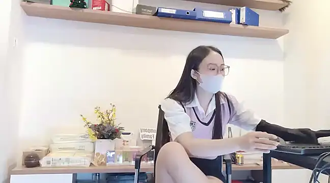 Lush-Office online show from February 15, 3:20 am