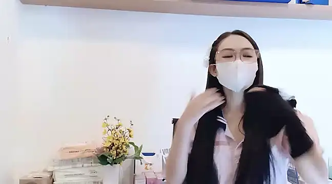 Lush-Office online show from March 14, 7:15 am