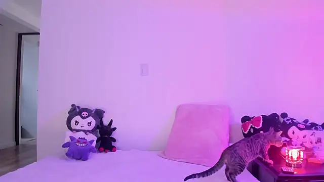 Snapshot of raven__white1 chatting on October 29, 6:53 pm raven  white1 online show from October 29, 6:53 pm