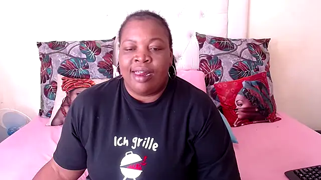 omalicha98 online show from February 21, 6:51 am