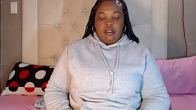 omalicha98 online show from April 20, 6:38 am