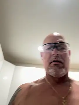 carlospingalinda online show from March 8, 10:45 pm