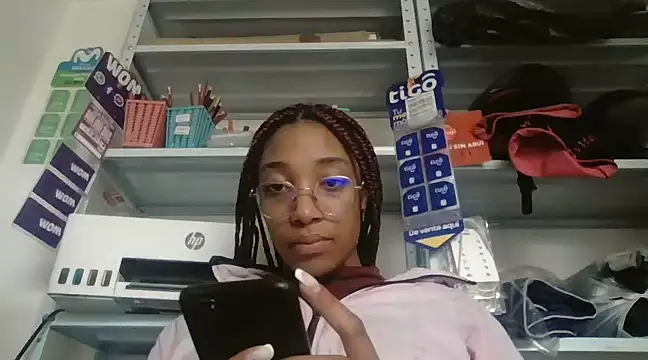 Snapshot of esmeralda-bk chatting on March 18, 10:37 pm esmeralda-bk online show from March 18, 10:37 pm
