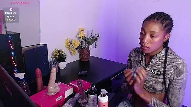 esmeralda-bk online show from April 9, 9:53 pm