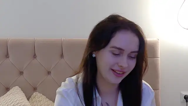 Lilliana Moon online show from January 29, 4:30 pm