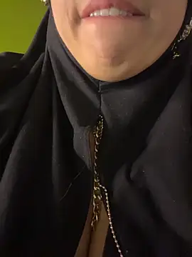 zahra Jalid online show from April 18, 7:58 pm