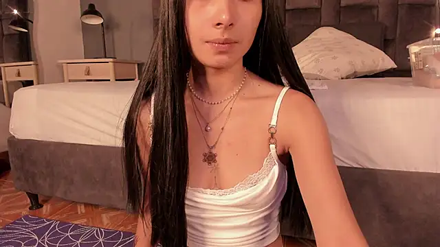 Snapshot of SabrinaSpell_ chatting on October 26, 12:22 pm SabrinaSpell online show from October 26, 12:22 pm