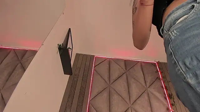 SabrinaSpell  online show from January 16, 11:36 am