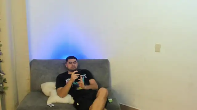 blueroom party online show from February 10, 12:29 pm