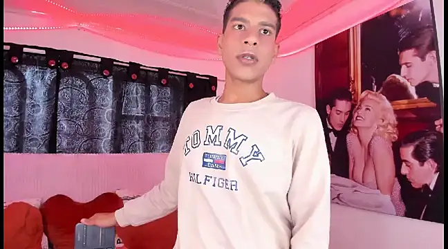 Snapshot of Ethan_Boyy chatting on January 30, 3:51 pm Ethan Boyy online show from January 30, 3:51 pm