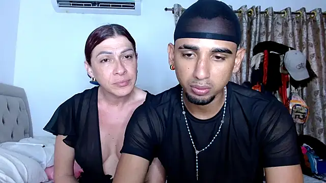 sweethoneytsx online show from November 9, 9:57 pm