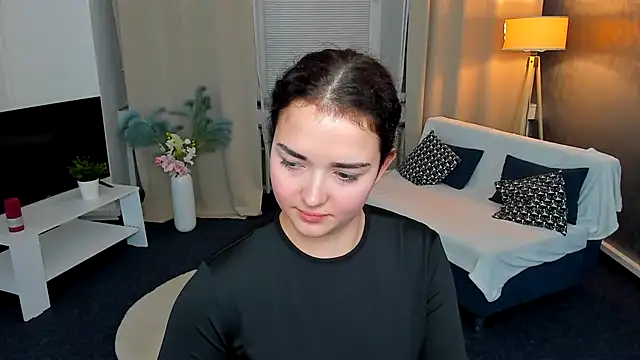 AmeliaLoveee online show from January 19, 5:49 pm