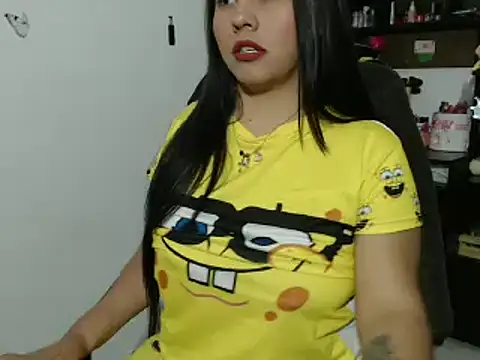 Snapshot of thamara226 chatting on March 18, 2:59 pm thamara226 online show from March 18, 2:59 pm