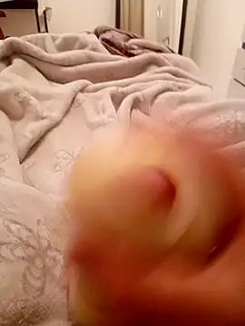 Snapshot of kzzix chatting on November 2, 2:03 am kzzix online show from November 2, 2:03 am