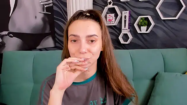 annabishop online show from February 13, 6:09 am