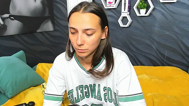 annabishop online show from March 22, 4:15 pm