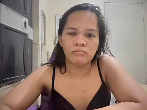 Snapshot of SophiaCourthaway chatting on May 23, 3:27 pm SophiaCourthaway online show from May 23, 3:27 pm