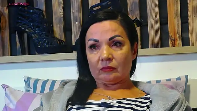 Tory Lovi online show from September 21, 8:32 pm