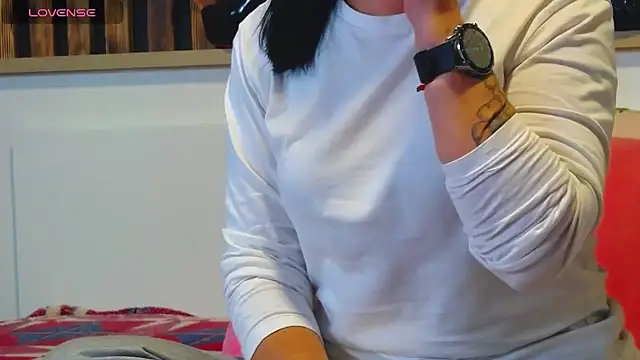 Tory Lovi online show from November 16, 9:59 am