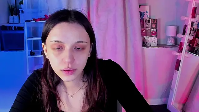 Sahara Shields online show from April 21, 9:26 am