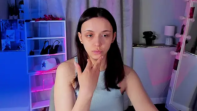 Sahara Shields online show from April 24, 10:07 am