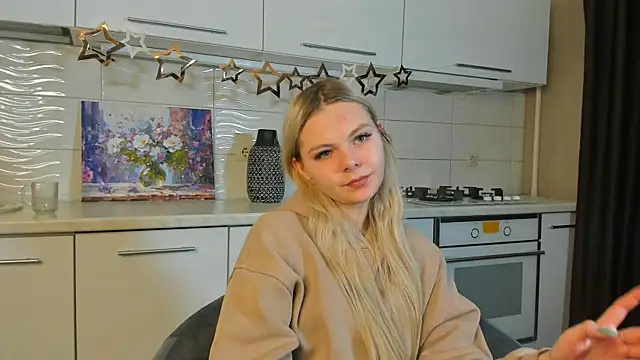 SynnoveEyre online show from February 5, 2:16 pm