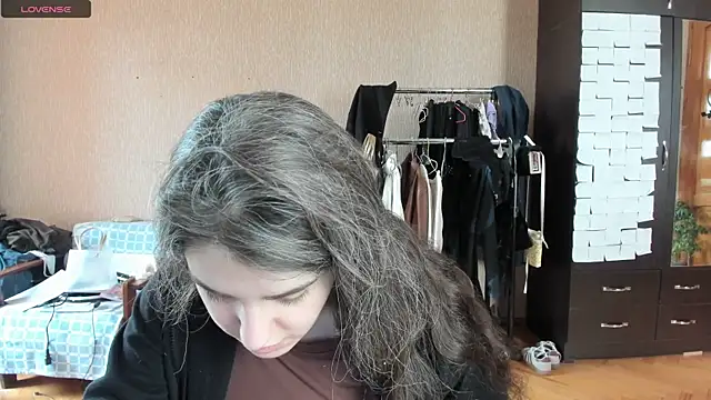 Snapshot of _Roselina_ chatting on June 14, 12:29 pm Roselina online show from June 14, 12:29 pm