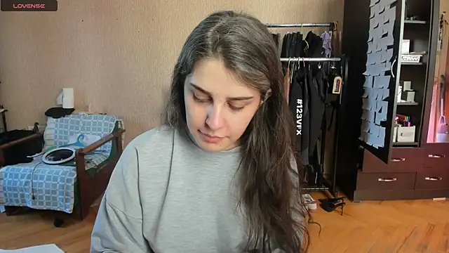 Snapshot of _Roselina_ chatting on July 1, 12:18 pm Roselina online show from July 1, 12:18 pm