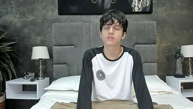 bruce hans online show from October 11, 11:42 am