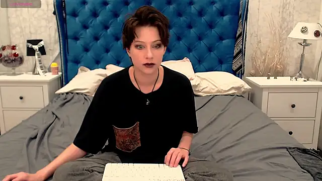 via mayer  online show from December 15, 8:35 pm