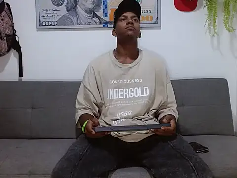 Master foot  online show from April 3, 10:46 am