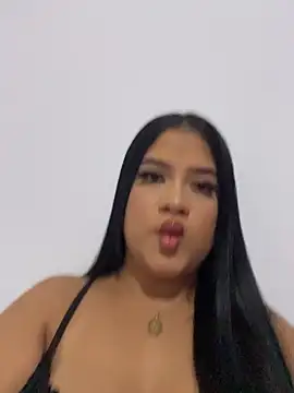 Snapshot of Cinnamon-Dirty chatting on December 13, 10:15 pm Cinnamon-Dirty online show from December 13, 10:15 pm