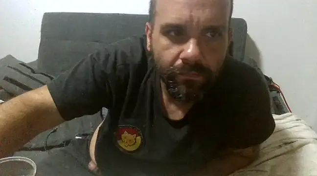 Snapshot of Chubi6669 chatting on January 21, 9:03 am Chubi6669 online show from January 21, 9:03 am