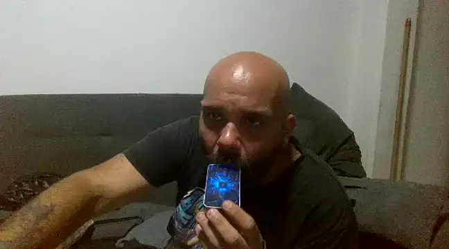 Snapshot of Chubi6669 chatting on January 30, 12:50 am Chubi6669 online show from January 30, 12:50 am