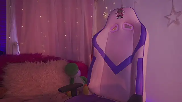 emma soffia  online show from January 30, 7:26 pm