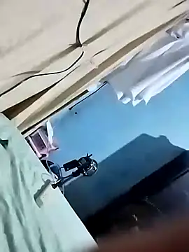 Snapshot of Jinenez chatting on October 18, 2:25 am Jinenez online show from October 18, 2:25 am