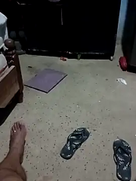 Snapshot of Jinenez chatting on December 13, 11:43 pm Jinenez online show from December 13, 11:43 pm