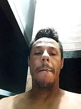 Snapshot of Santanacumxplod chatting on January 25, 2:37 am Santanacumxplod online show from January 25, 2:37 am