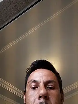 Snapshot of Santanacumxplod chatting on January 28, 7:53 pm Santanacumxplod online show from January 28, 7:53 pm