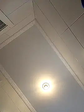 Snapshot of Santanacumxplod chatting on February 11, 7:27 pm Santanacumxplod online show from February 11, 7:27 pm