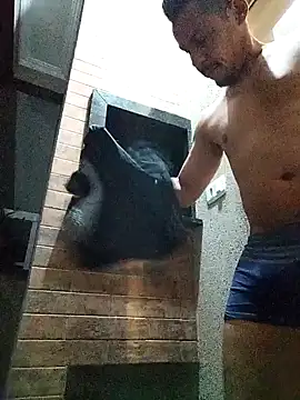 Snapshot of Santanacumxplod chatting on February 13, 1:40 am Santanacumxplod online show from February 13, 1:40 am